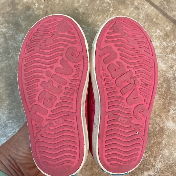 3 for $15 - Bundle 3 items and save - Native shoes in pink Size 8 - Picture 4 of 6